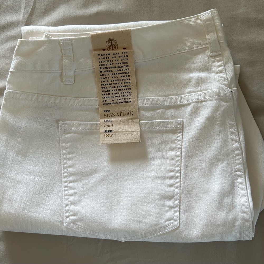 Boot cut jeans